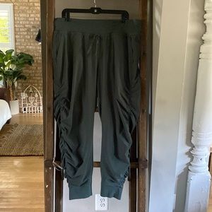 ATHLETA LINED Trekkie North Jogger Galactic Grey Stretch Hiking Pant 16